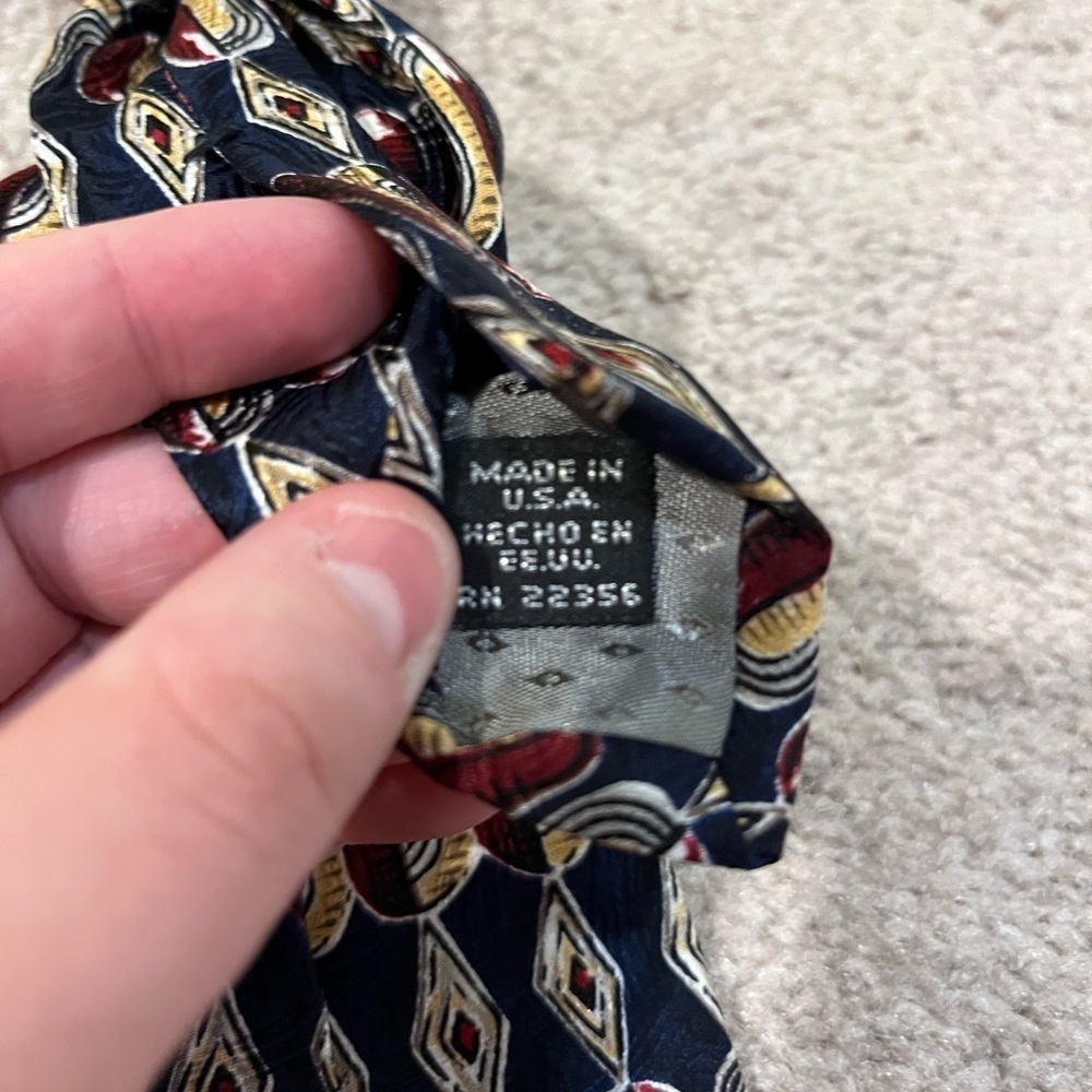 Adolfo Conture Silk Patterned Tie - Picture 6 of 6